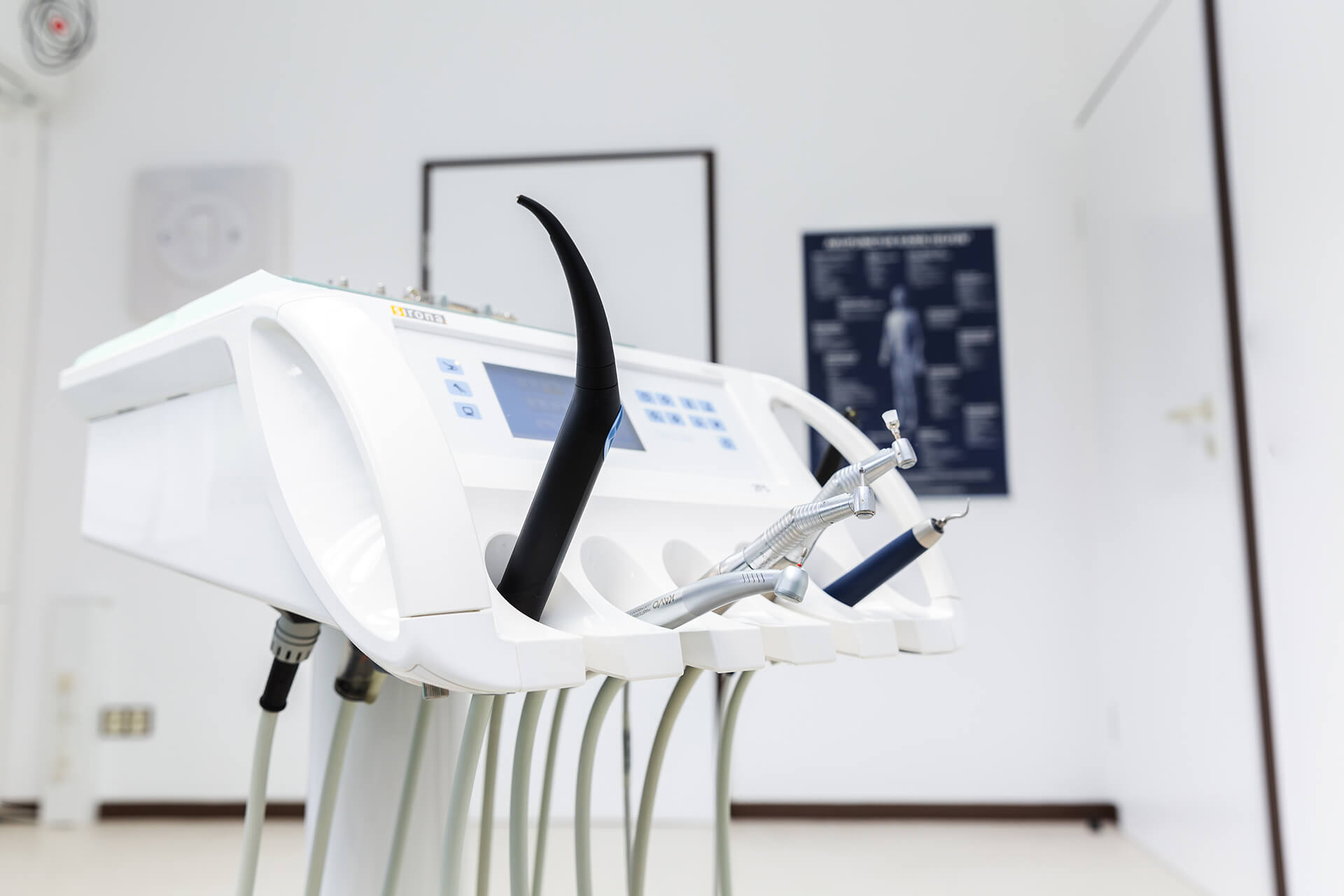 Geräte-Technik beim Zahnarzt
