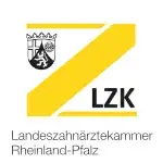 logo_LZK Wappen mit Krone und Löwe neben gelbem schrägem Balken und Schriftzug 'LZK' sowie Text 'Landeszahnärztekammer Rheinland-Pfalz'